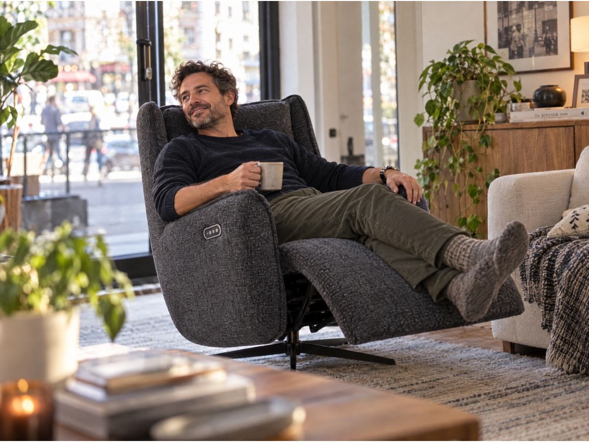 כורסת טלוויזיה חשמלית מבד COSEY QUATRO