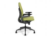 כסא מנהלים ומנהלות MILLENNIUM מורכב מתצוגה