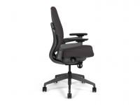 כסא מנהלים ומנהלות MILLENNIUM מורכב מתצוגה